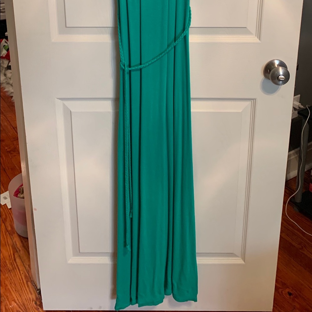 Maxi dresses - Picture 2 of 6